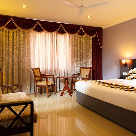 Hotel Gopalapuram International Pollāchi Εξωτερικό φωτογραφία