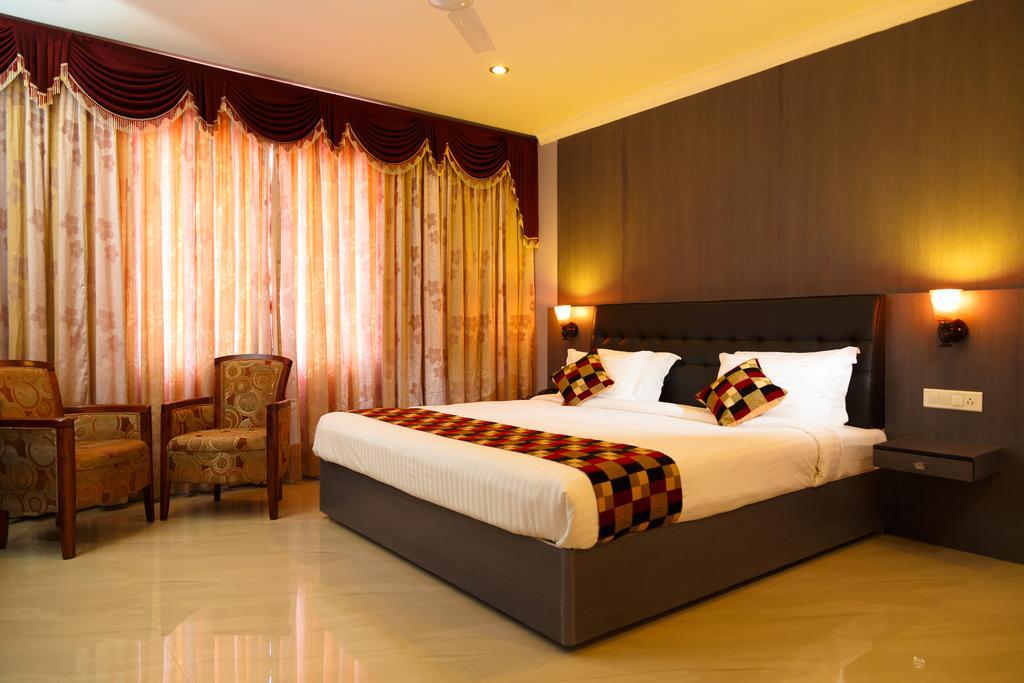 Hotel Gopalapuram International Pollāchi Εξωτερικό φωτογραφία