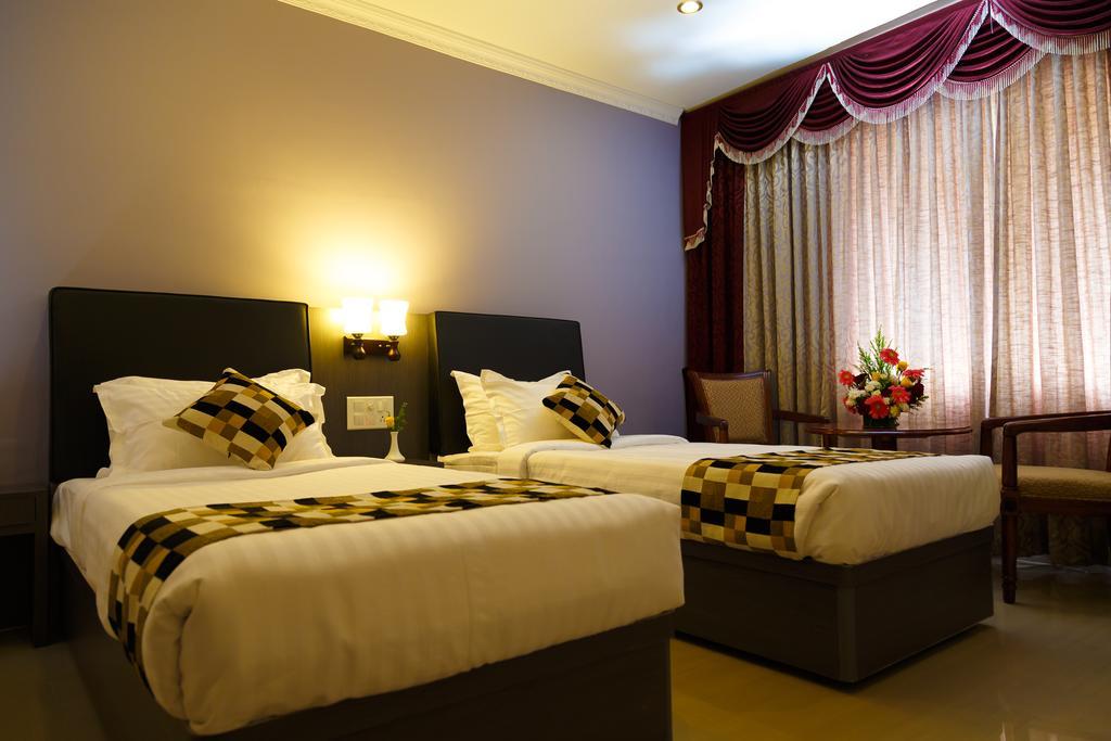 Hotel Gopalapuram International Pollāchi Εξωτερικό φωτογραφία