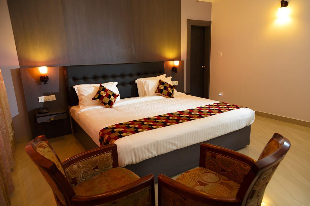 Hotel Gopalapuram International Pollāchi Εξωτερικό φωτογραφία