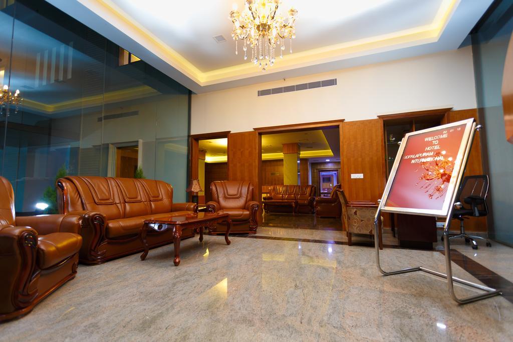 Hotel Gopalapuram International Pollāchi Εξωτερικό φωτογραφία
