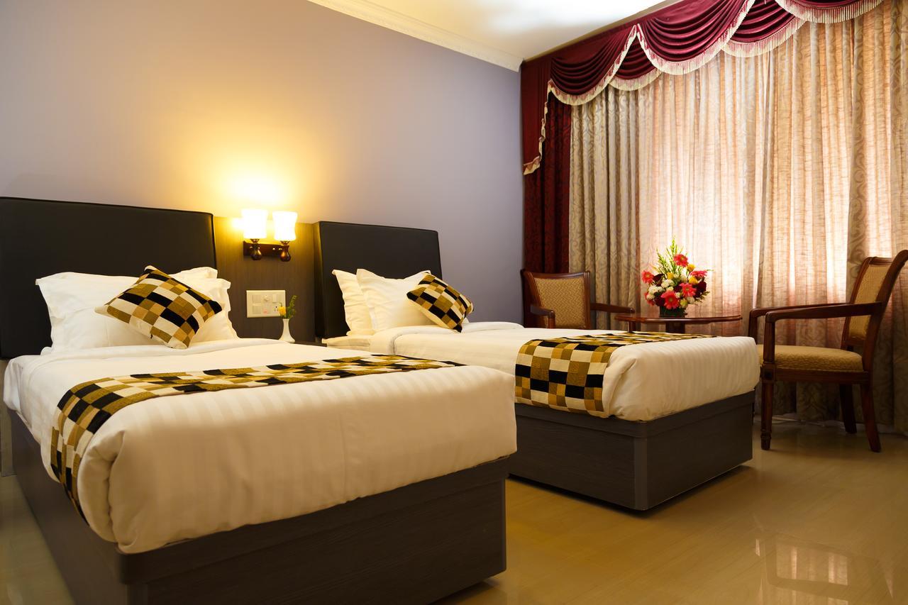 Hotel Gopalapuram International Pollāchi Εξωτερικό φωτογραφία